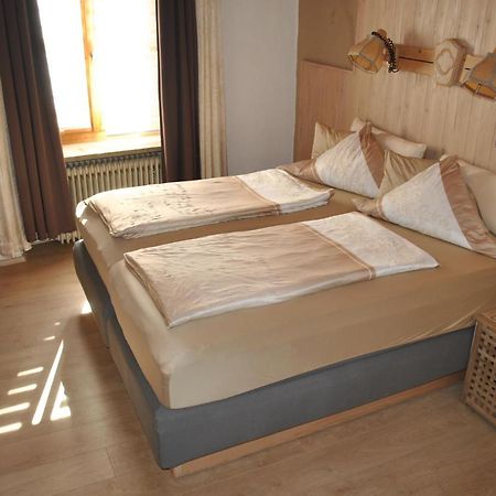 Hotel-Pension Schwarzer Adler Nabburg Εξωτερικό φωτογραφία